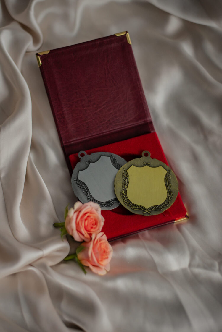 Medal, trofeum w reprezentacyjnym opakowaniu/personalizacja! Grawerowanie laserowe! - obrazek 3
