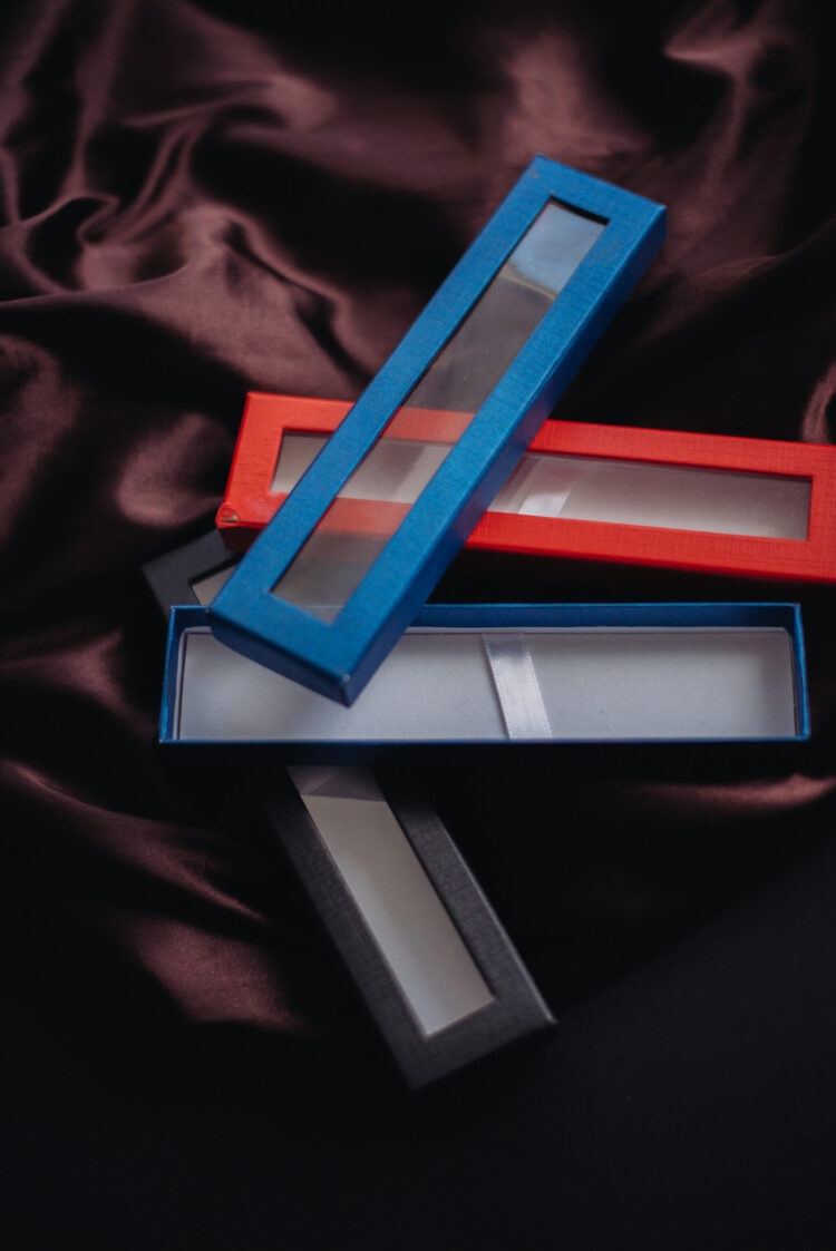 Etui prezentowy na długopis z przezroczystem okienkiem - obrazek 4