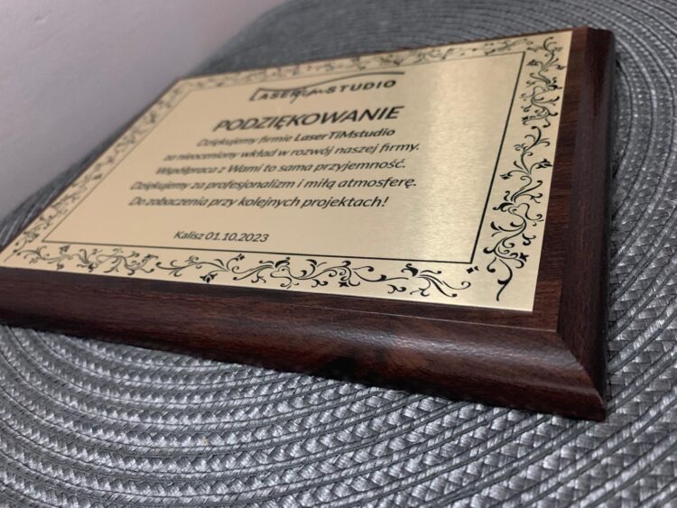 Dyplom/podziękowanie/certyfikat na podkładzie drewnianym! Personalizacja, grawerowanie laserowe! ZŁOTY! - obrazek 4