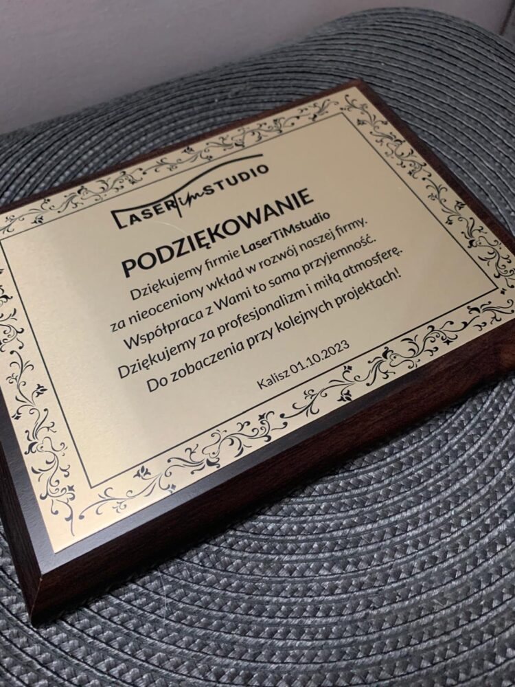 Dyplom/podziękowanie/certyfikat na podkładzie drewnianym! Personalizacja, grawerowanie laserowe! ZŁOTY! - obrazek 3