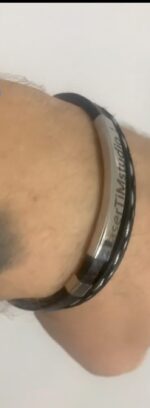 Bransoletka męska – stal szlachetna, Skórzana. Kolor blaszki - srebrny. Personalizacja. Logo, tekst - obrazek 5