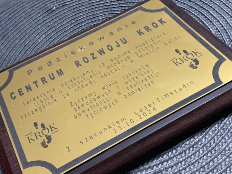 Dyplom, podziękowanie, certyfikat na podkładie drewnianym (złoty)! Personalizacja, grawerowanie laserowe! - obrazek 2