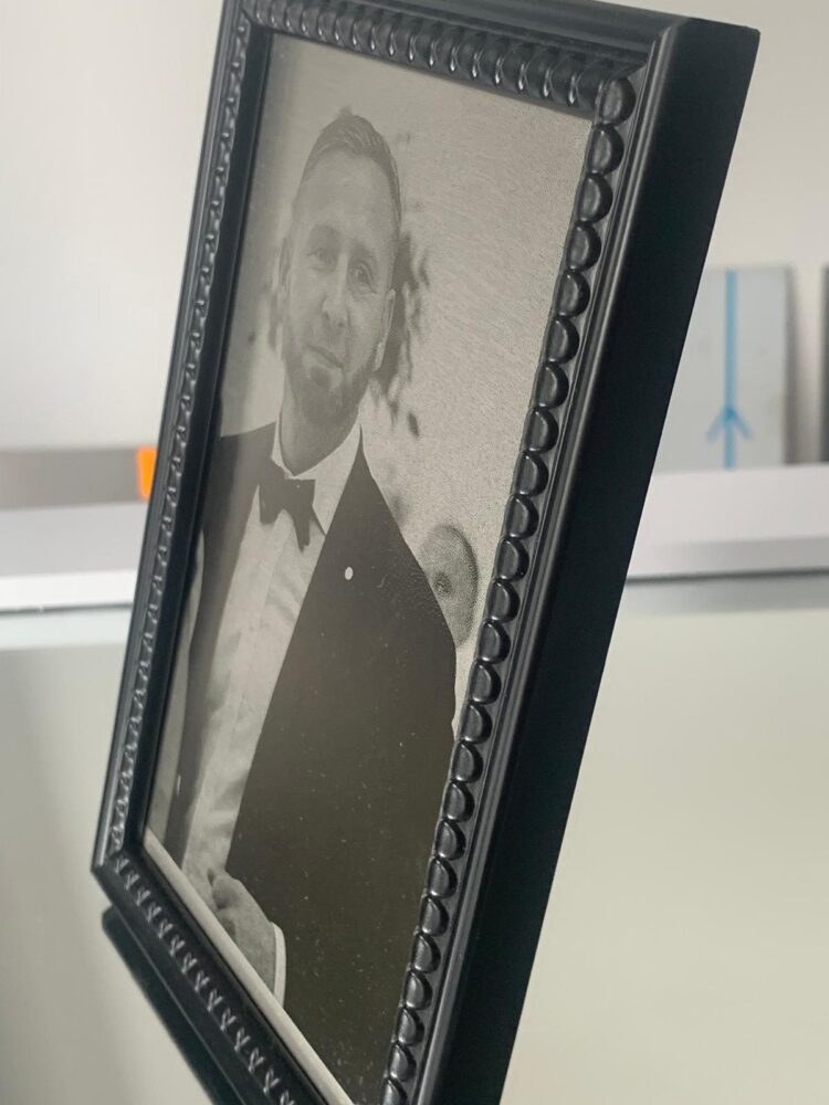 Zdjęcie na metalu metodą grawerowania laserowego! Stal nierdzewna! TOP-PREZENT! - obrazek 2