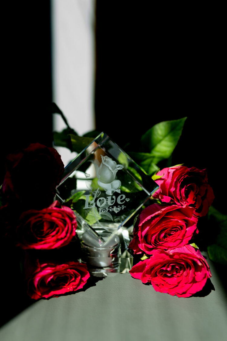 Kryształ 3D "Róża - Love forever". Personalizacja! Grawerowanie laserowe! - obrazek 2