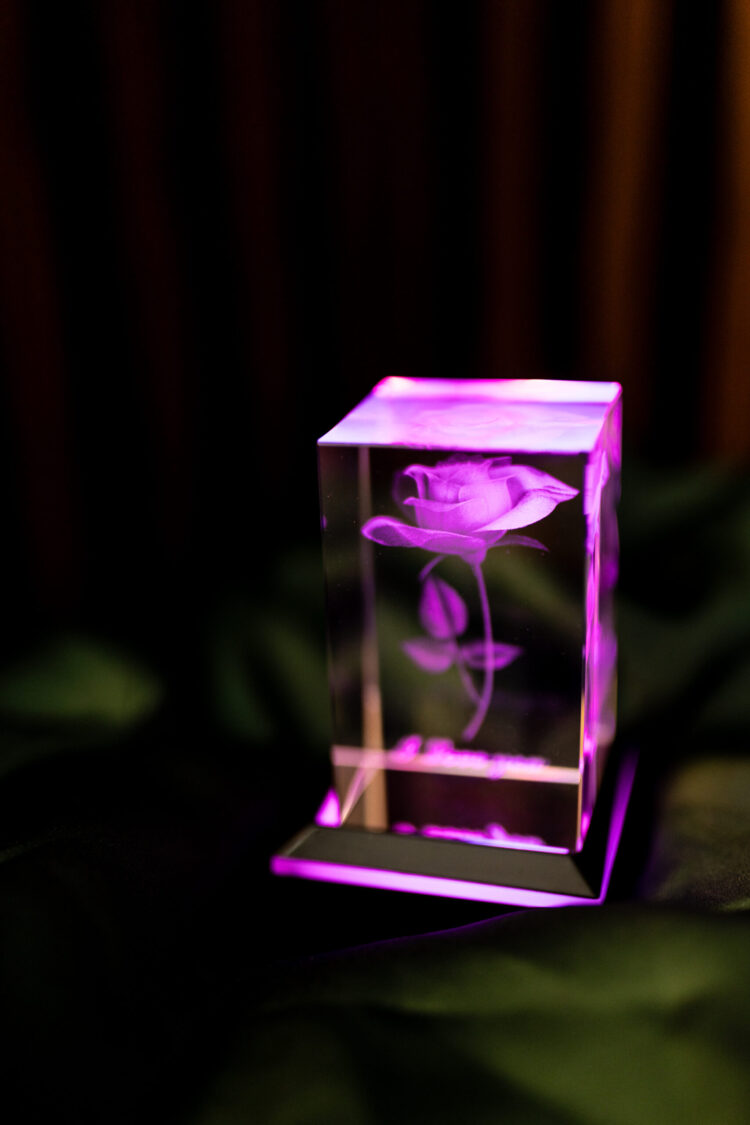 Zestaw prezentowy: Kryształ 3D z grawerem + lampa LED. Personalizacja! - obrazek 2