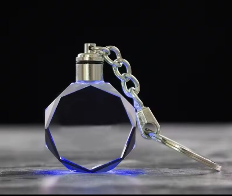 Kryształowy Brelok z Twoim zdjęciem 2D. Personalizacja! Grawerowanie laserowe! - obrazek 5